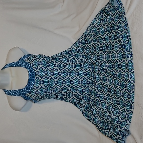 3 Summer Dresses - Picture 2 of 5